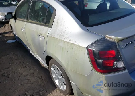 2011 Nissan Sentra 2.0Sr z USA, uszkodzony, nr VIN 3N1AB6AP2BL618071